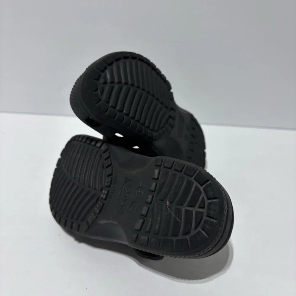 Crocs Toddlers’ Classic Clogs Black, Girls’ Size 8 M